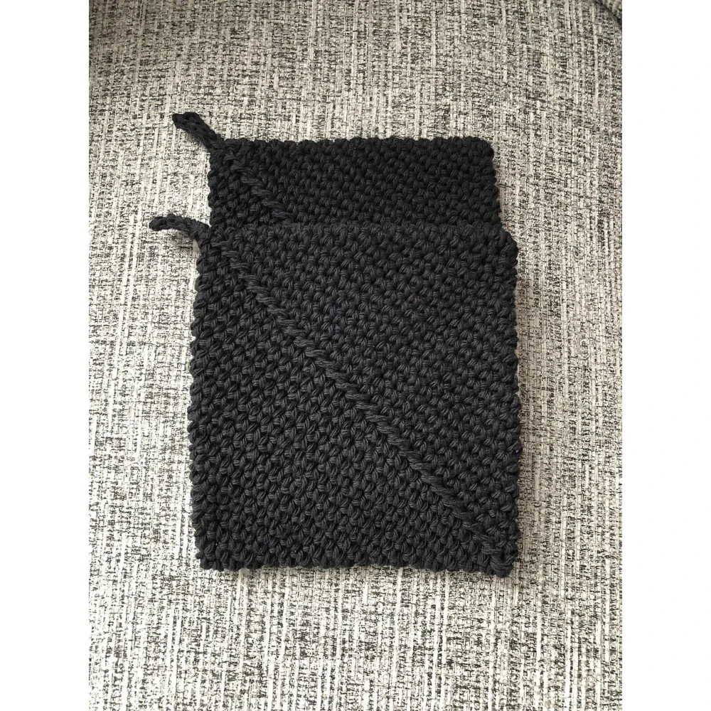 Set of 2 Pot Holders/Hot Pads Crotcheted 100% Worsted 4 Play Cotton Black